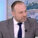 Η Ελλάδα των πολλών που μένει πίσω      ...