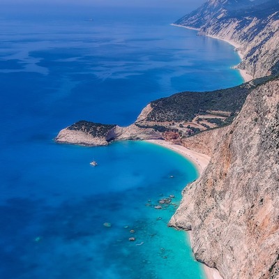 Πόρτο Κατσίκι: Η παραλία κάρτ ποστάλ της Λευκάδας
