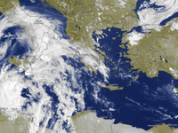 Διπλό χτύπημα της κακοκαιρίας προ των πυ...