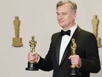 Οι θαυμαστές του σκηνοθέτη Κρίστοφερ Νόλ...