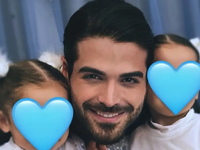 Ο Άρης Μουγκοπέτρος ευχήθηκε στις κόρες ...