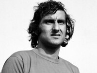 Κώστας Δαβουρλής - Ο χαρισματικότερος Έλ...