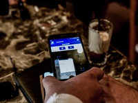 Πώς θα μπαίνουμε σε καφέ και εστιατόρια ...