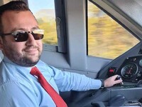 Τέμπη - Μητέρα μηχανοδηγού: «Πενθώ και τ...