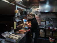 Πάτρα: Στήνονται οι καντίνες σε πλαζ και...