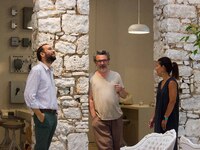 Την έκθεση του Κλεομένη Κωστόπουλου επισ...