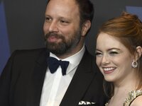 Ο Γιώργος Λάνθιμος αποθεώνει την Emma St...