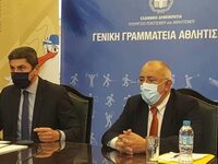 Αναλήθειες και ερωτήματα από τη συνέντευ...