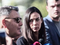 Εύη Βατίδου: Εγώ και τα παιδιά θέλουμε ν...