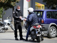 Απαγόρευση κυκλοφορίας: 1.400 παραβάσεις...