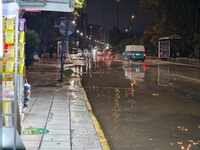 Πάτρα: Με τις σκούπες στα χέρια καθαρίζο...