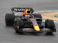 Απόλυτη κυριαρχία Φερστάπεν στο σπίτι της Ferrari