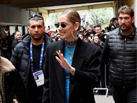 Bλέπετε Rai; Aρχίζει το περίφημο Φεστιβά...