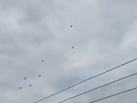 Ο ουρανός γέμισε πολεμικά ελικόπτερα- Η ...