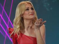 Ν. Θεοδωρίδου: Αντιδράσεις για τις εμφαν...