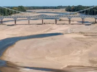 H ξηρασία μετέτρεψε σε ρυάκι τον Λίγηρα,...