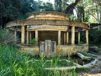 Λουτρά Κυλλήνης-Λίτζι: Το εγκαταλελειμμέ...