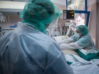 Έξι νεκροί μέσα σε λίγες ώρες - 363 τα θ...