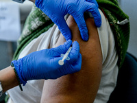 Κορωνοϊός: Κοντά στα 35.000 τα κρούσματα...