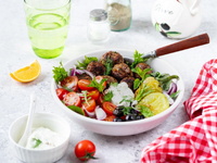 Συνταγή για κεφτεδάκια με φέτα και ελιά