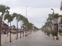 Φλόριντα: Δείτε live την πορεία του τυφώ...