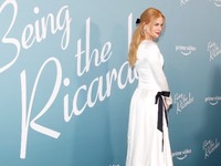 Οι κόρες της Νικόλ Κίντμαν δεν βλέπουν τ...