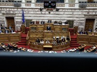 Ιστορική πλειοψηφία με 288 «ναι» για την...