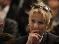 Ελεύθερη χωρίς όρους μετά από 12ωρη απολ...