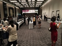 Επιτυχημένη προώθηση των κρασιών της Περ...