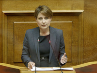 Xρ. Αλεξοπουλου: Ίδρυση Στρατιωτικού Φαρ...