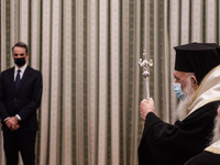 Μητσοτάκης σε Ιερώνυμο: Η Εκκλησία να αν...