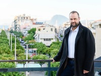 Παππάς στην Αθήνα, Γαβρίλης στον Πειραιά...