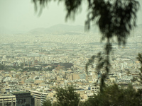 Καιρός: Η αφρικανική σκόνη «έπνιξε» την ...