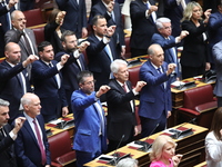 Εκλογές 2023: Ορκίστηκε η νέα Βουλή- Δώρ...