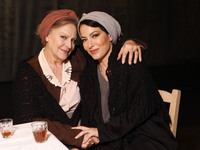 Στις 12 Νοεμβρίου ξαναρχίζει η παράσταση...