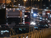 Μποτιλιάρισμα στην Αθηνών – Κορίνθου: Αυ...