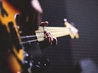 Πάτρα: Aπάτη μετά...μουσικής- Ακόμα περι...