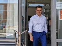 Κώστας Σκρέκας από Πάτρα "Προσπαθού...