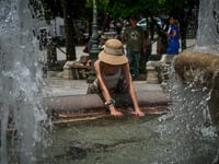 Καιρός: Θερμότερος του κανονικού αναμένε...