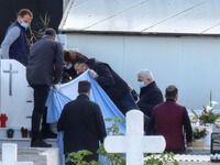 Πάτρα: Έγινε η εκταφή της Τζωρτζίνας για...