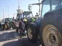 Αγρότες:  Κρίσιμη μέρα η Τρίτη για τα επ...