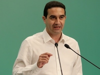 Μ. Κατρίνης: Η χώρα και μαζί και η παράτ...