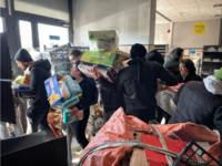Σεισμός Τουρκία: Πλιάτσικο, κρύο και οσμ...
