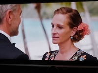 Κλούνει και Ρόμπερτς προσέλκυσαν το Ελλη...