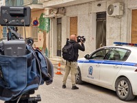 Πάτρα: Από νωρίς το πρωί έξω από το σπίτ...