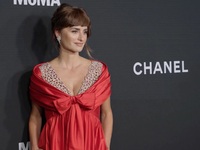 Πενέλοπε Κρουζ: Φλογερή σπανιόλα με Chan...