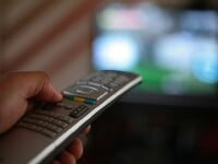 Τηλεθέαση: Η εκπομπή που σκαρφάλωσε στην...