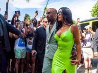 O Kanye West φόρεσε τα παπούτσια της Kim...