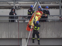 Διαχείριση σεισμού στον Άγιο Ανδρέα: Άσκ...