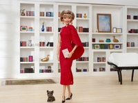 Ερχεται κoύκλα Barbie με τη μορφή της δι...